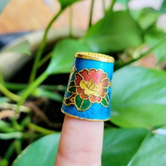 Vintage Floral Cloisonne Thimble - Picture 3 of 8